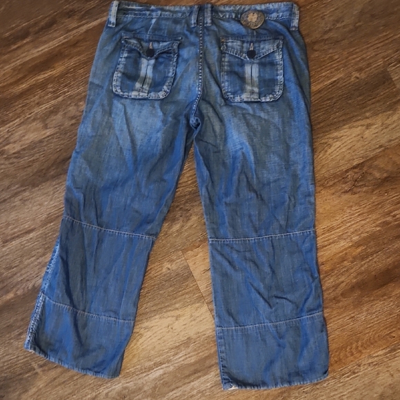 Lucky Brand Relaxed Blue Jeans - Picture 4 of 10